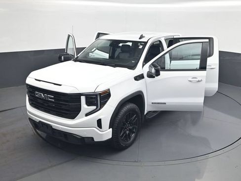 Certified 2025 GMC Sierra 1500 Elevation w/ Elevation Premium Package AWD/4WD image 30