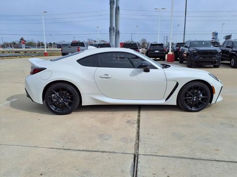 New 2026 Toyota GR86 Premium image 5