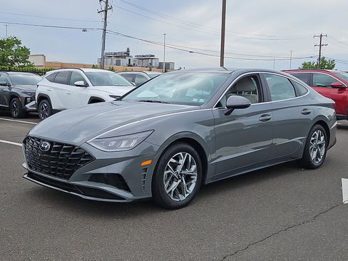 Certified 2023 Hyundai Sonata SEL FWD image 3