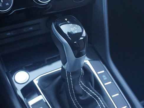 Used 2024 Volkswagen Taos S image 33