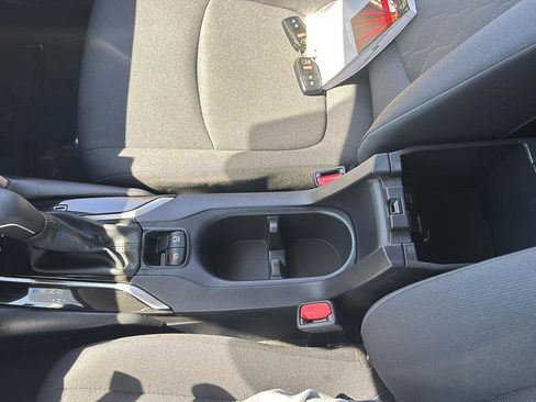 Used 2024 Toyota Corolla Cross LE w/ Moonroof Package AWD/4WD image 35