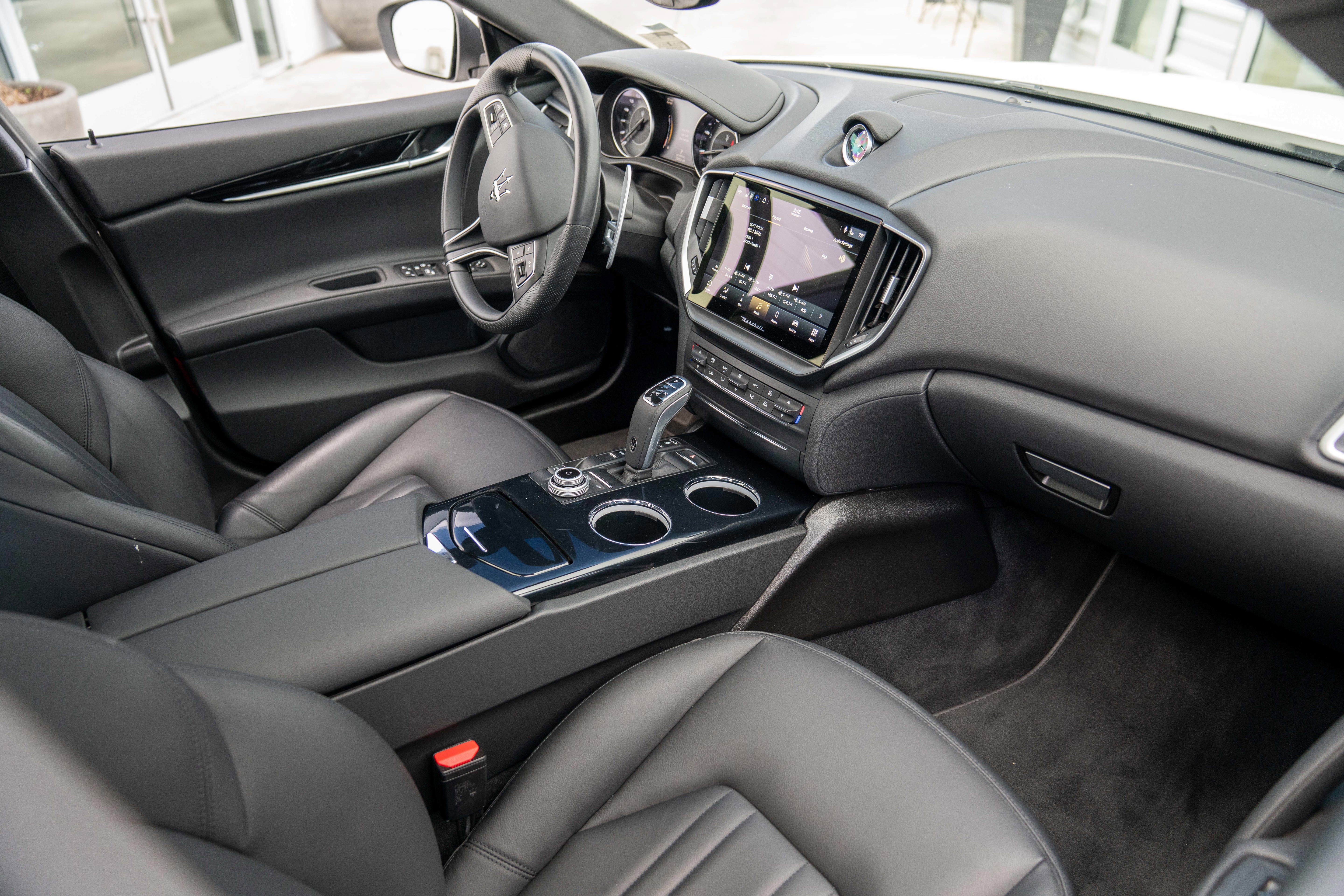 Used 2022 Maserati Ghibli Modena RWD image 6