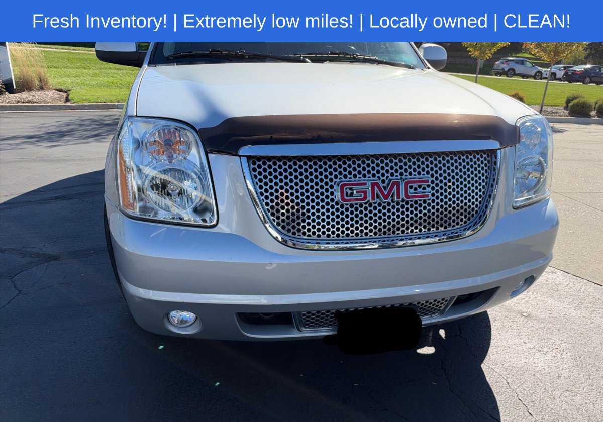 Used 2013 GMC Yukon XL Denali AWD/4WD image 5