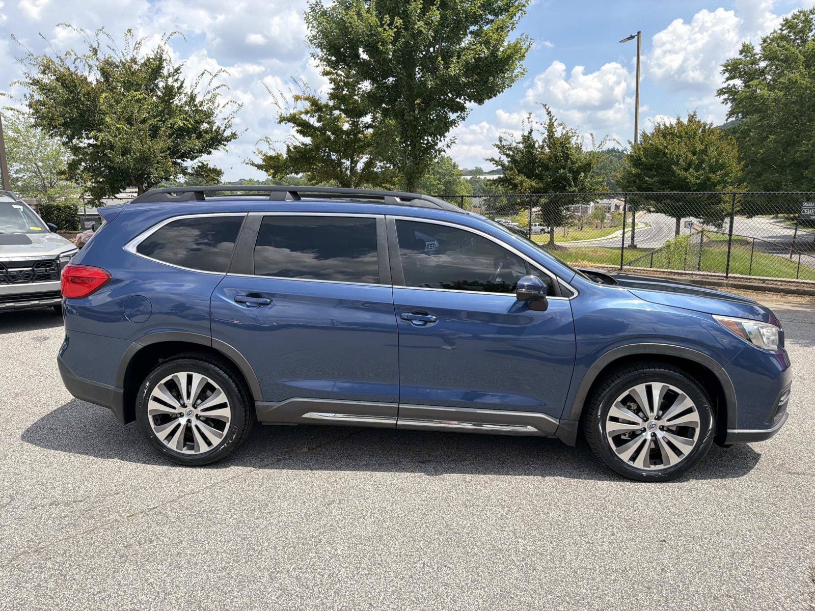 Used 2020 Subaru Ascent Limited w/ Technology Package AWD/4WD image 10