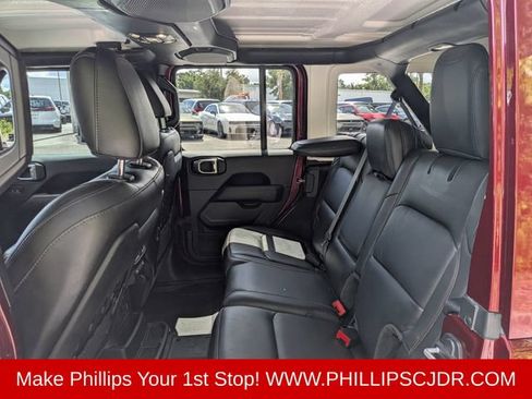 Used 2021 Jeep Wrangler Unlimited Rubicon w/ Trailer Tow Package AWD/4WD image 13