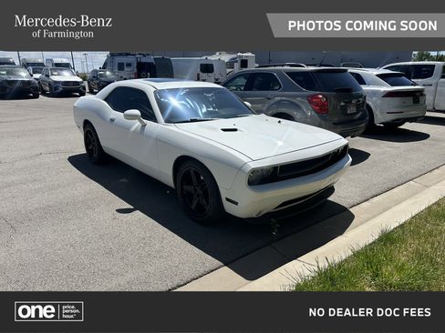 Used 2013 Dodge Challenger R/T Plus RWD image 1