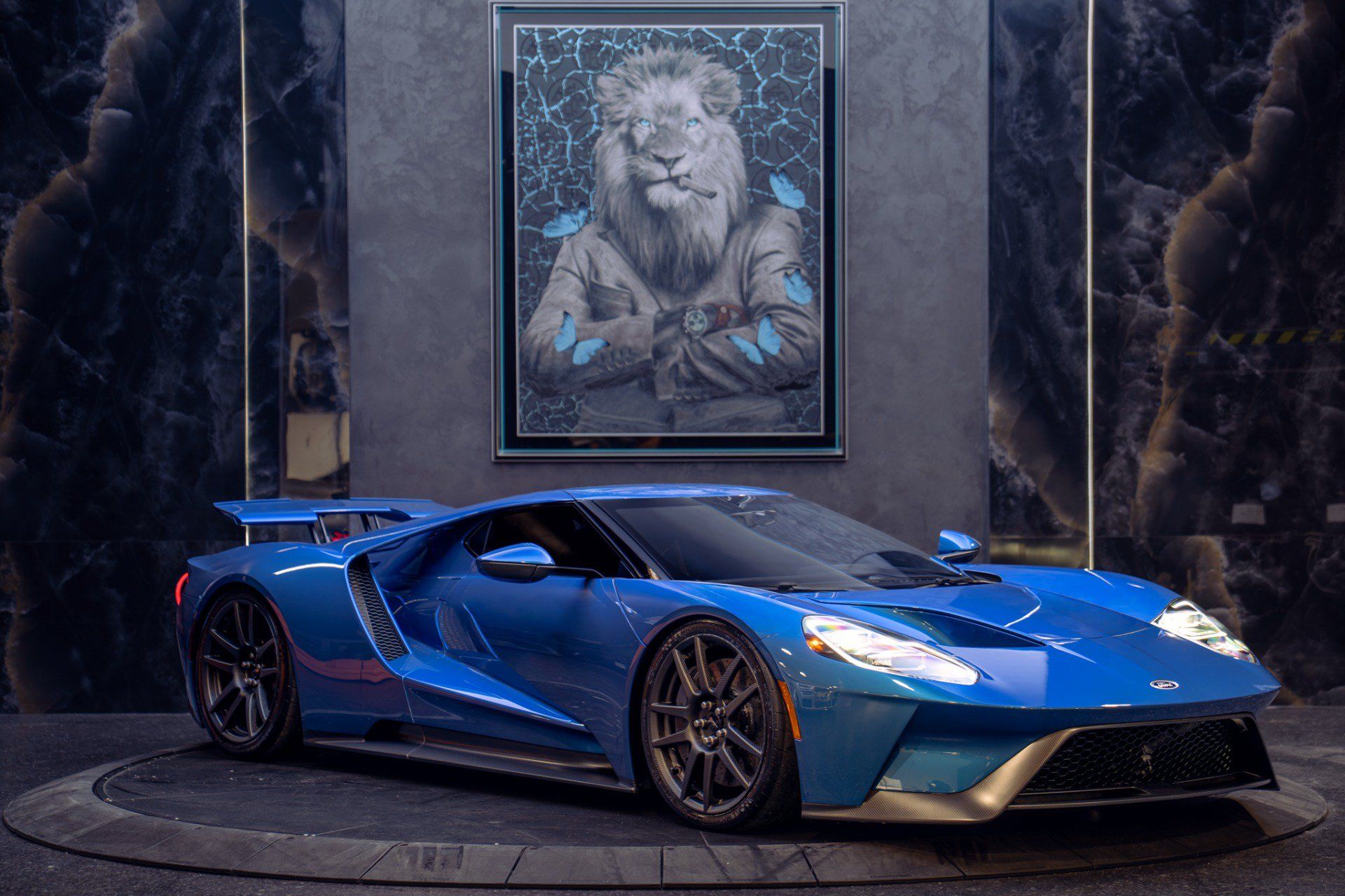 Used 2021 Ford GT RWD image 9