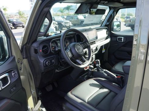 New 2026 Jeep Wrangler Unlimited Rubicon image 19