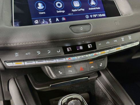 Used 2020 Cadillac XT4 Premium Luxury w/ Cold Weather Package AWD/4WD image 21