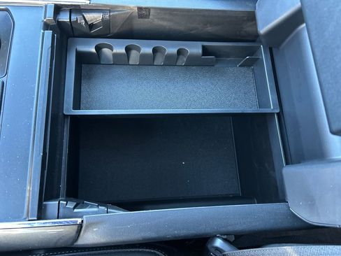 Used 2022 Ford F150 Lariat image 28