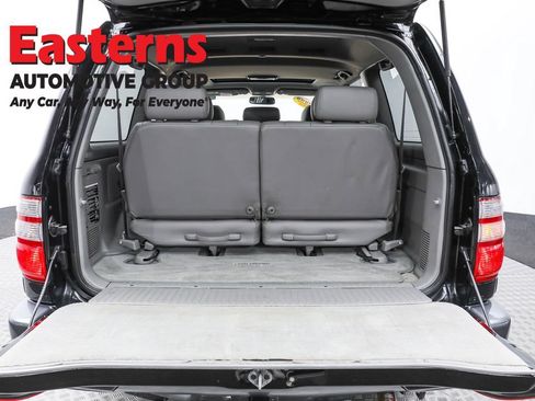 Used 2005 Toyota Land Cruiser AWD/4WD image 9