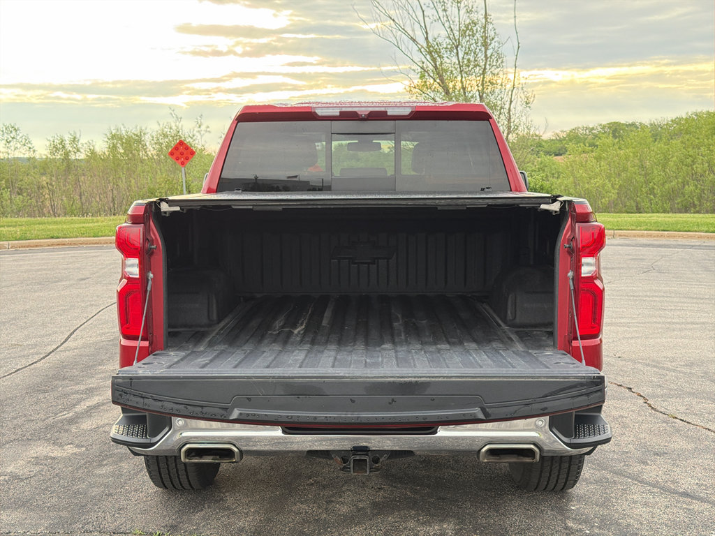 Used 2021 Chevrolet Silverado 1500 LTZ w/ LTZ Premium Package AWD/4WD image 46