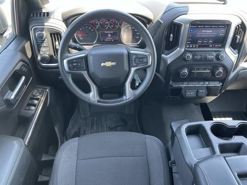 Used 2020 Chevrolet Silverado 1500 LT AWD/4WD image 13