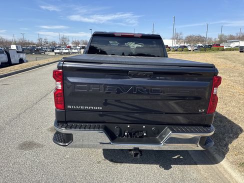 Certified 2023 Chevrolet Silverado 1500 LT image 9
