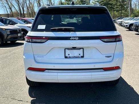 New 2026 Jeep Grand Cherokee Summit w/ Adv Protech Group IV AWD/4WD image 3
