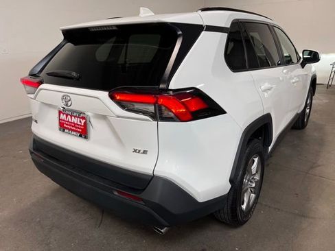 Used 2024 Toyota RAV4 XLE FWD image 3
