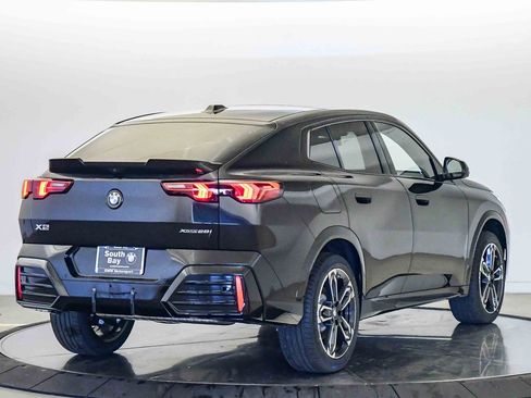 New 2026 BMW X2 xDrive28i w/ Technology Package AWD/4WD image 5
