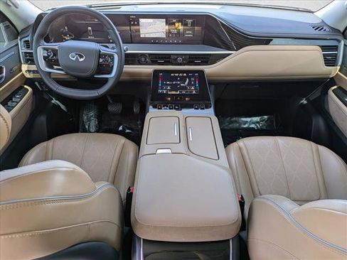 Used 2025 INFINITI QX80 Sensory w/ Exterior Package image 18