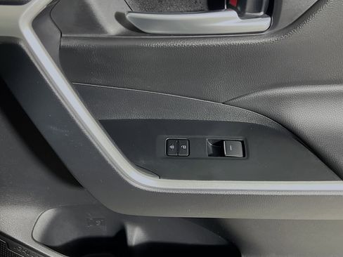 Used 2025 Toyota RAV4 XLE image 32