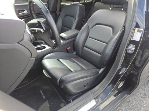 Used 2018 Mercedes-Benz GLA 250 4MATIC image 27