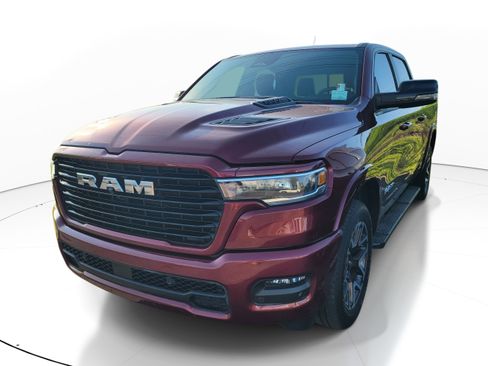 Used 2025 RAM 1500 Laramie w/ Sport Appearance Package AWD/4WD image 3