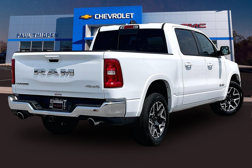 Used 2025 RAM 1500 Laramie AWD/4WD image 7