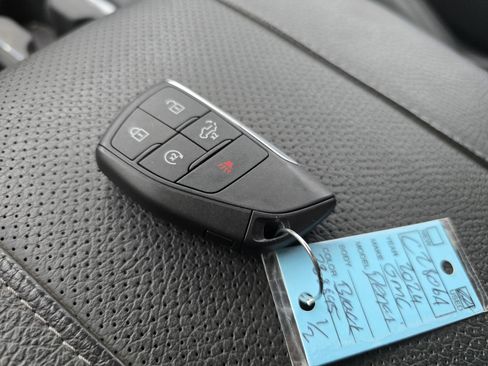 Used 2024 GMC Sierra 1500 Denali w/ Technology Package image 30