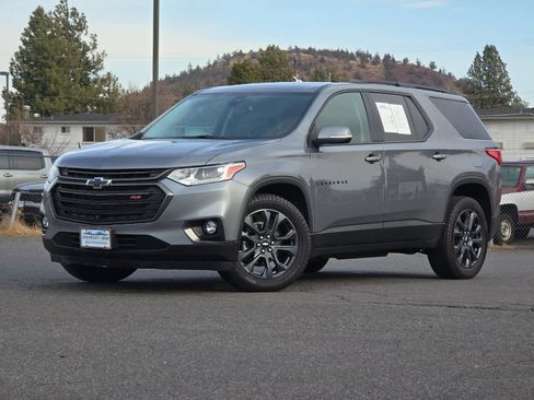 Used 2021 Chevrolet Traverse RS image 1