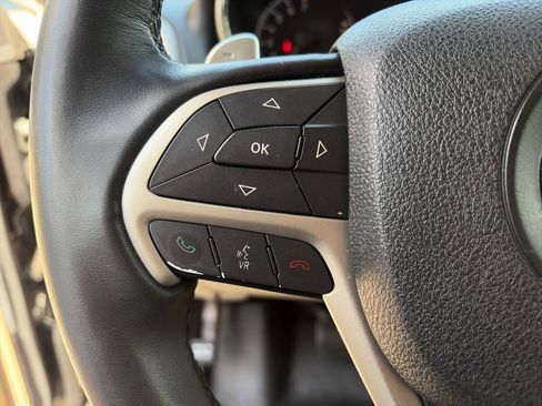 Used 2016 Jeep Grand Cherokee Limited w/ Luxury Group II image 14