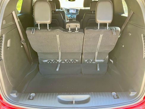 New 2026 Chrysler Pacifica Select image 21