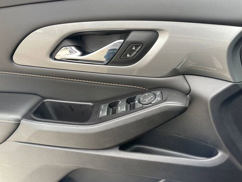 Used 2020 Chevrolet Traverse LS FWD image 22