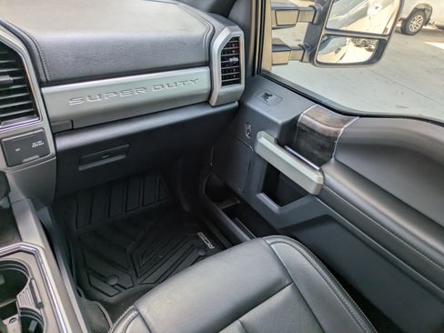Certified 2022 Ford F250 Lariat AWD/4WD image 17