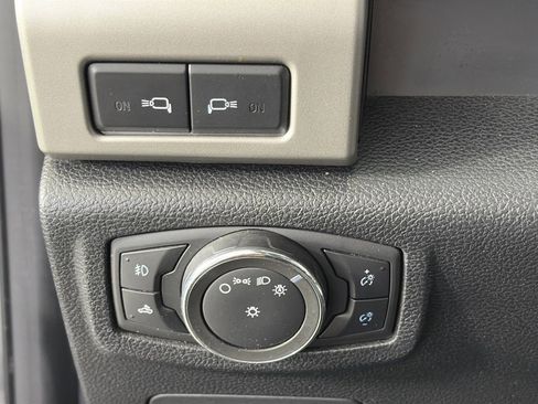 Used 2015 Ford F150 Lariat w/ Equipment Group 502A Luxury image 25