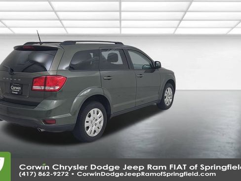 Used 2019 Dodge Journey SE image 14