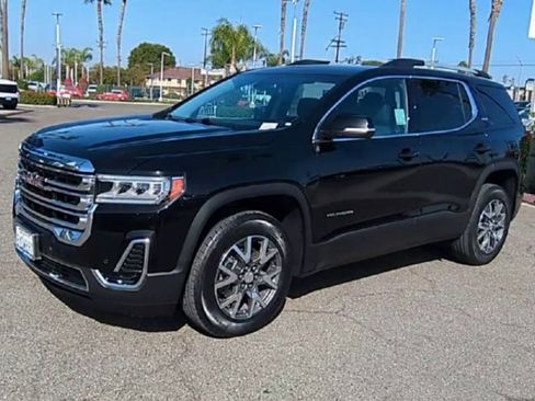 Used 2022 GMC Acadia SLE w/ Driver Convenience Package image 4