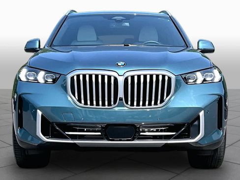 Used 2024 BMW X5 sDrive40i w/ Premium Package RWD image 3