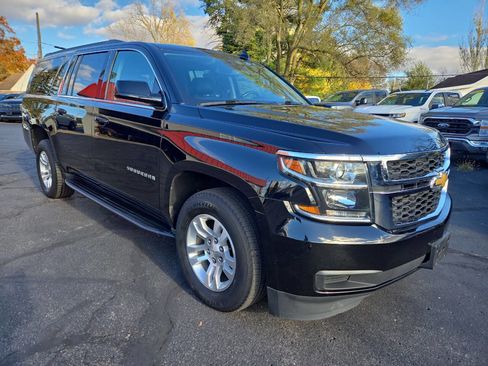 Used 2020 Chevrolet Suburban LT image 5