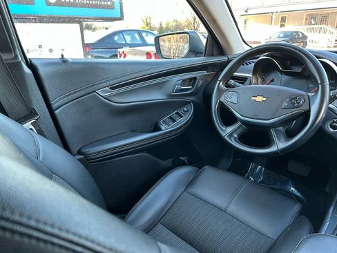 Used 2019 Chevrolet Impala LT image 19
