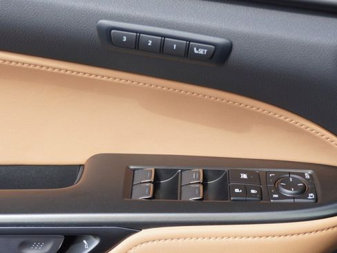 Used 2025 Lexus NX 250 FWD w/ Towing Package (2000 Lbs) image 22