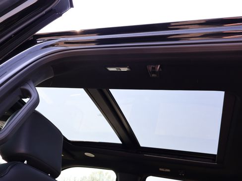 Used 2023 Ford F150 Raptor w/ Raptor Carbon Fiber Package image 16