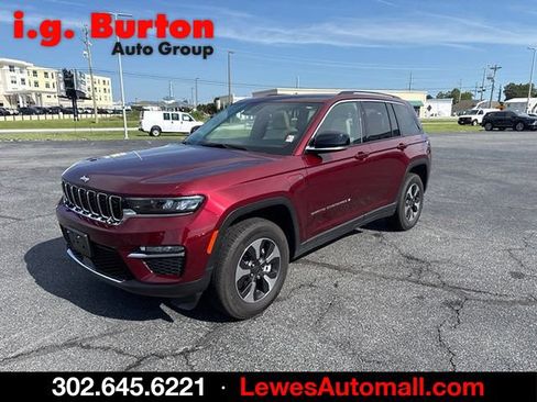 Used 2023 Jeep Grand Cherokee 4WD 4xe image 7
