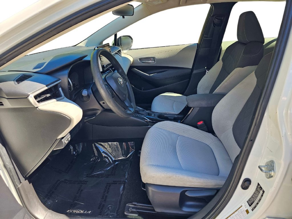 Used 2021 Toyota Corolla LE FWD image 15
