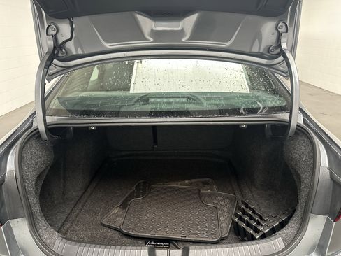 Used 2024 Volkswagen Jetta Sport image 13