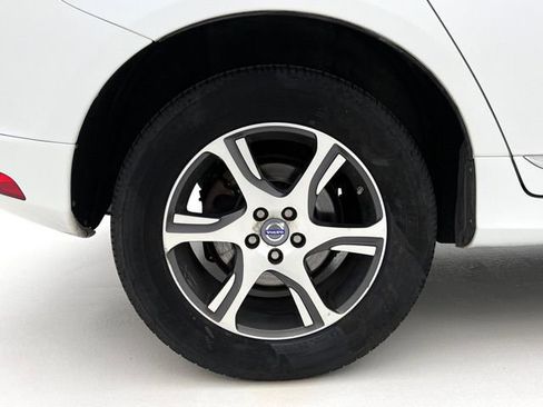 Used 2015 Volvo XC60 T6 AWD/4WD image 28