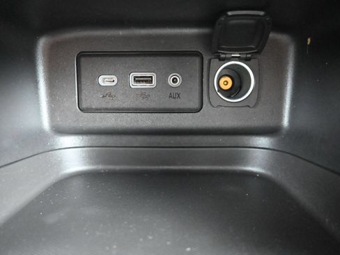 Used 2022 Chevrolet Equinox LS w/ LS Convenience Package AWD/4WD image 20
