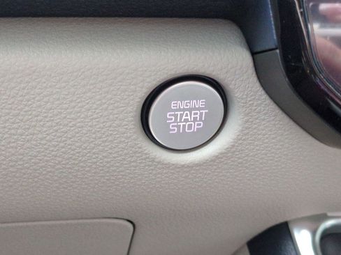 New 2026 Kia Carnival EX image 28