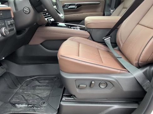 New 2026 Chevrolet Tahoe High Country image 14