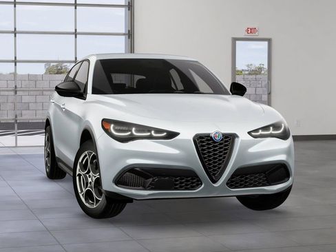 New 2026 Alfa Romeo Stelvio Sprint image 8