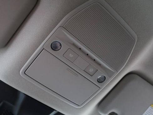 New 2026 Nissan Sentra SV w/ SV Convenience Package FWD image 17