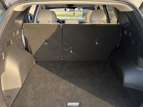 Used 2025 Hyundai Tucson SEL FWD image 34